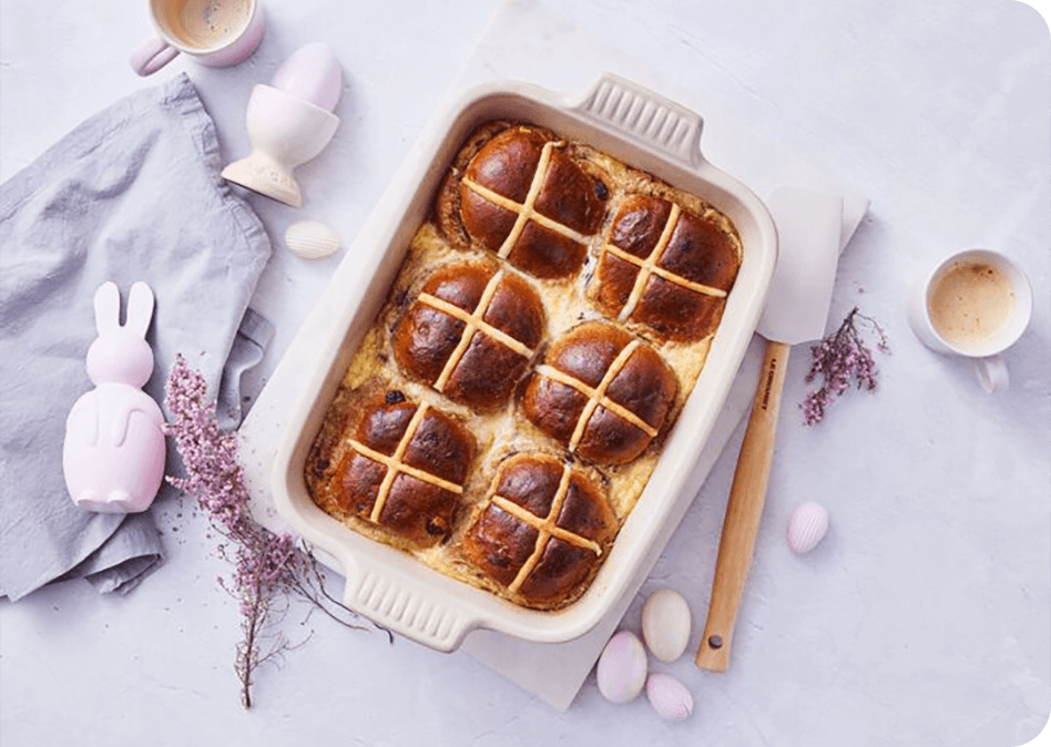 Hemelse hot cross bun broodpudding