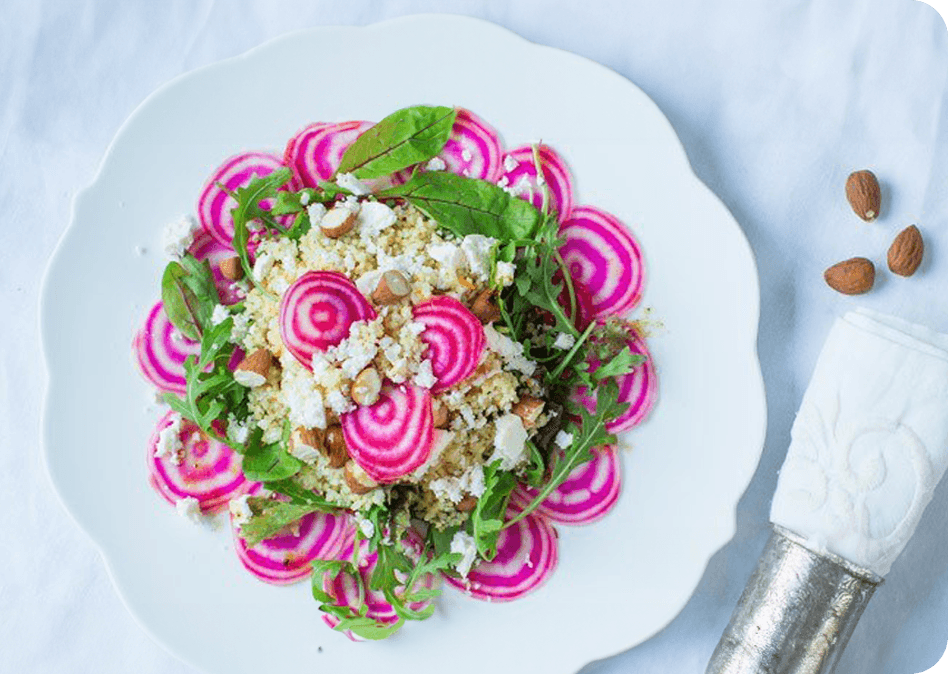 Kleurrijke couscous salade met rode biet