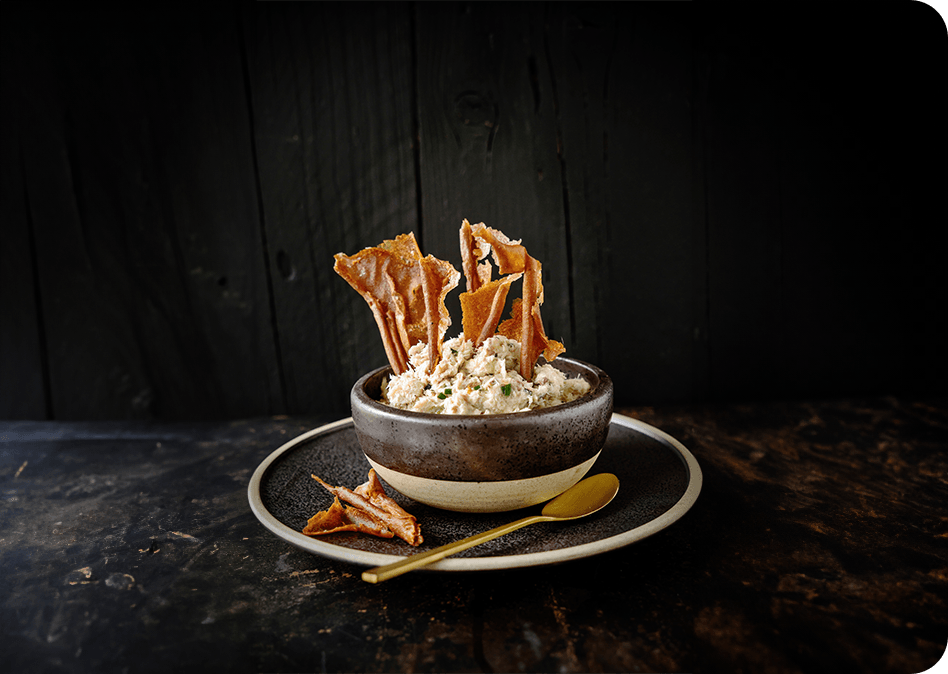 Bouillabaisse crackers met gerookte makreeldip