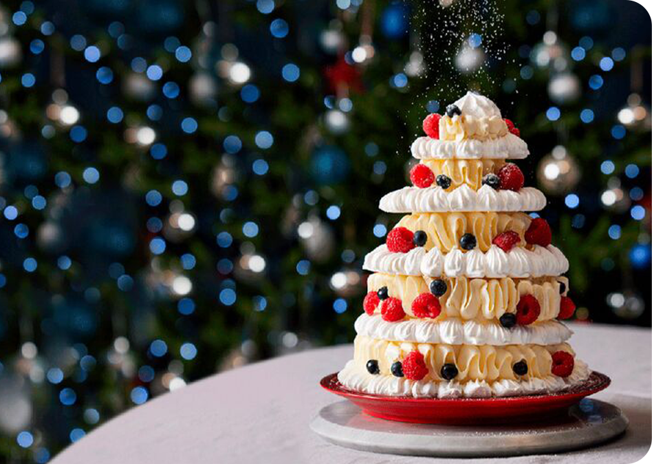 Pavlova kerstboom geïnspireerd op Eton Mess