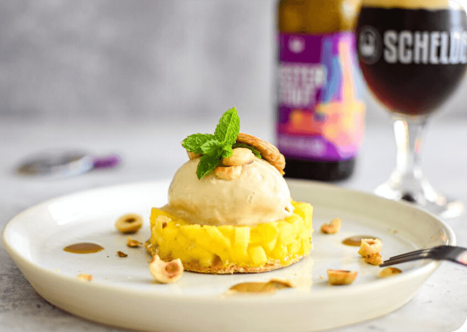 Mango en bladerdeegtaartjes met oesterstout-ijs