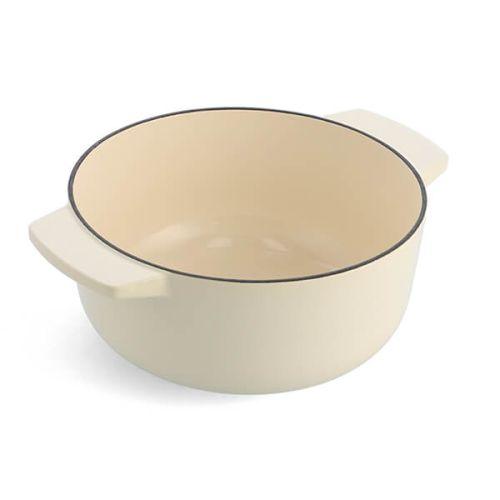 cc006059001-kitchenaid-cast-iron-casserole-dish-with-lid-26cm-almond-cream-3_13788764464012.jpg