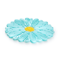 charles-viancin-3412-trivet-daisy-silicone-blue_3132514434662.png